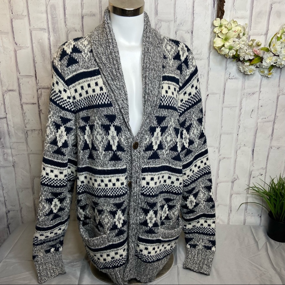 Men’s American eagle sweater Aztec cardigan XL